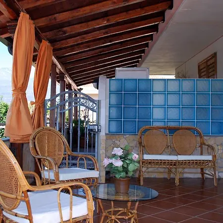 Paradise Apartment *